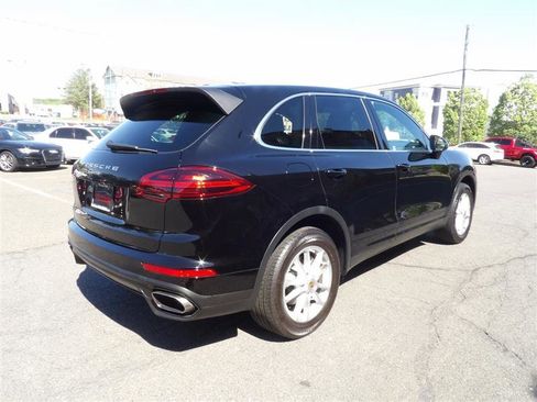 Used 2016 Porsche Cayenne image 5