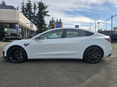 Used 2018 Tesla Model 3 Long Range AWD/4WD image 4
