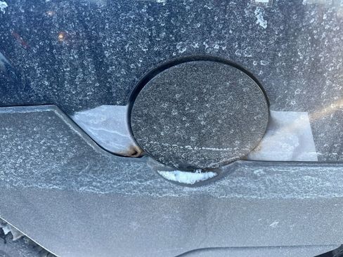 Used 2002 Chevrolet Avalanche 2WD image 17