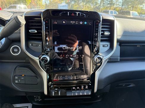 Certified 2024 RAM 2500 Laramie image 24