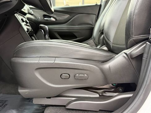 Used 2019 Buick Encore Preferred FWD image 22