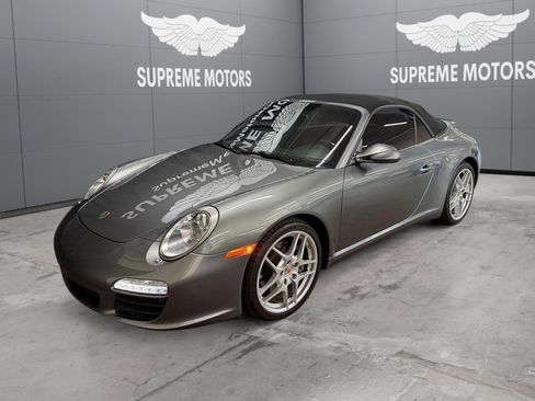 Used 2010 Porsche 911 Carrera image 2