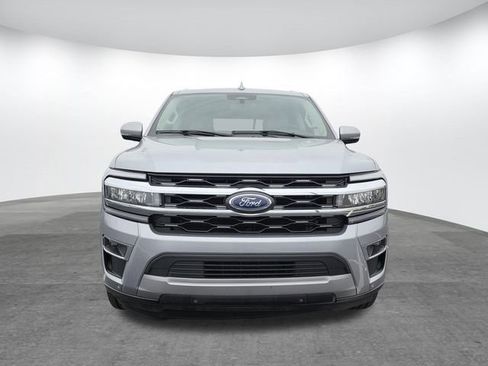 Used 2024 Ford Expedition Max Limited AWD/4WD image 2