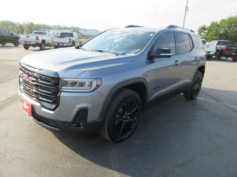 Certified 2022 GMC Acadia SLT w/ Elevation Edition FWD image 12
