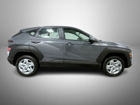 Certified 2026 Hyundai Kona SE image 4