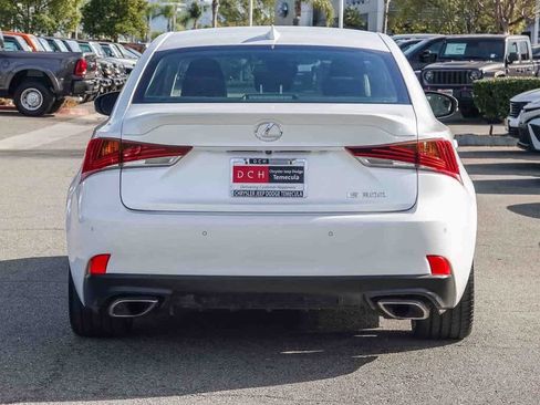 Used 2018 Lexus IS 300 image 5