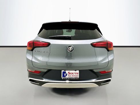 Used 2022 Buick Encore GX Essence FWD image 7