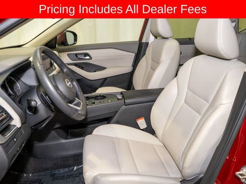 Certified 2024 Nissan Rogue SV w/ SV Premium Package FWD image 12