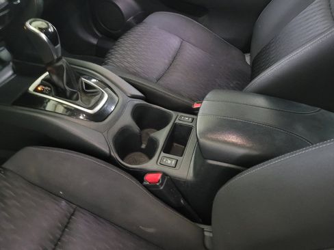 Used 2020 Nissan Rogue SV AWD/4WD image 26