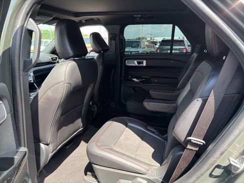 Certified 2023 Ford Explorer ST-Line w/ Class IV Trailer Tow Package AWD/4WD image 10
