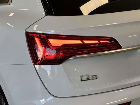 Used 2023 Audi Q5 2.0T Premium w/ Convenience Package AWD/4WD image 13