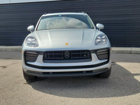 Certified 2023 Porsche Macan S AWD/4WD image 10