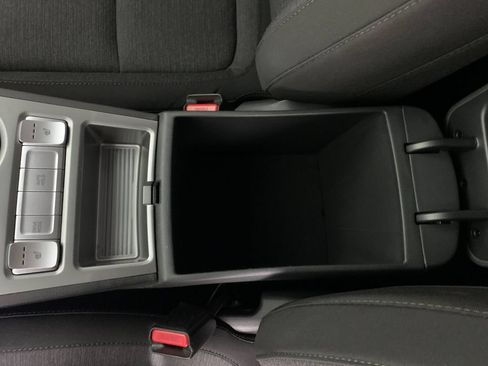 Used 2023 Hyundai Kona SE FWD image 28