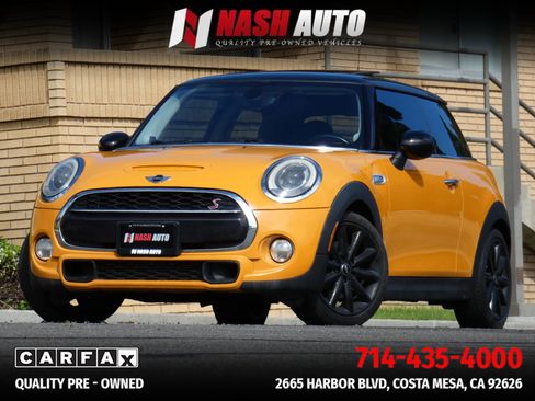 Used 2015 MINI Cooper S image 2