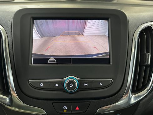 Used 2022 Chevrolet Equinox LT w/ LPO, Floor Liner Package image 11