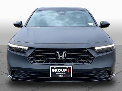 Used 2025 Honda Accord Sport image 4