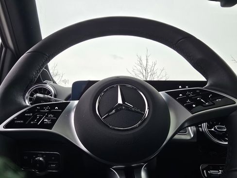 Certified 2025 Mercedes-Benz EQB 300 300 image 28