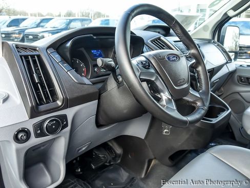 Used 2016 Ford Transit 150 XL image 11