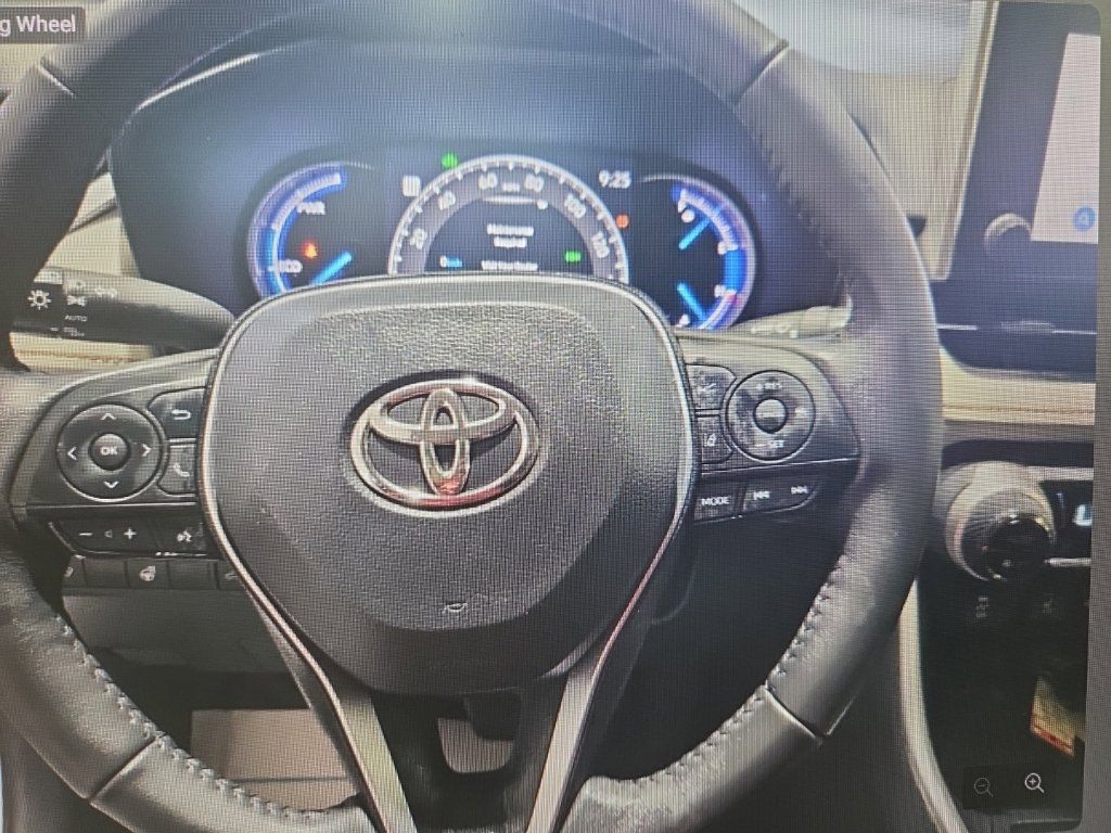 Used 2024 Toyota RAV4 XLE w/ Convenience Package AWD/4WD image 7