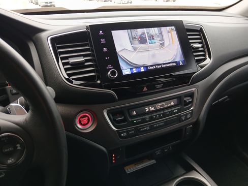 Used 2023 Honda Ridgeline RTL-E image 13