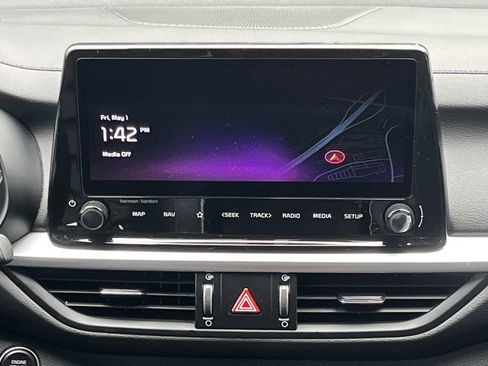 Used 2023 Kia Forte GT-Line w/ GT-Line Premium Package FWD image 5