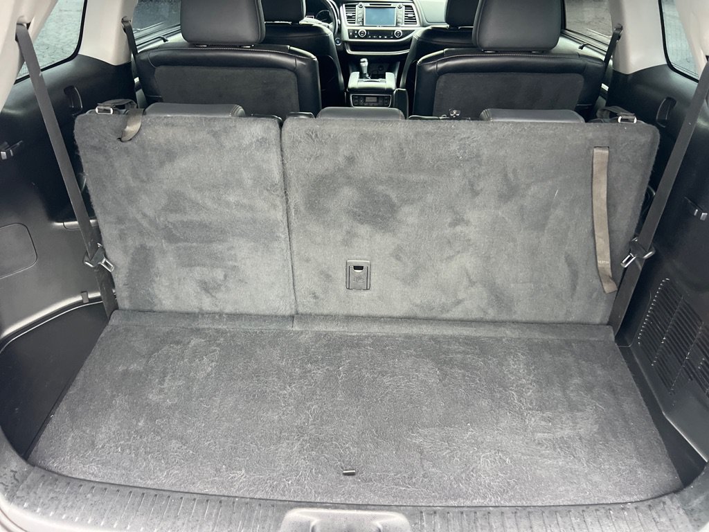 Used 2015 Toyota Highlander Limited Platinum AWD/4WD image 25