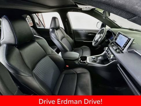Certified 2019 Toyota RAV4 XSE w/ XSE Weather Package AWD/4WD image 24