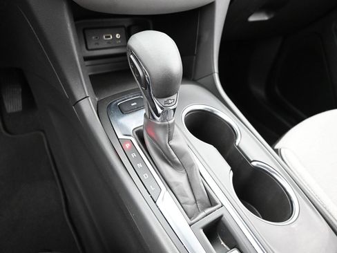 Certified 2022 Chevrolet Equinox LS AWD/4WD image 4