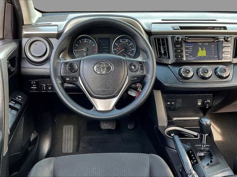 Used 2017 Toyota RAV4 LE image 5