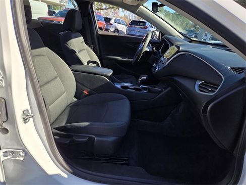 Used 2024 Chevrolet Malibu LT image 26