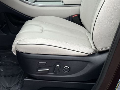 Used 2023 Hyundai Palisade Limited image 13