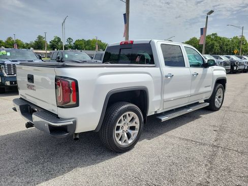 Used 2018 GMC Sierra 1500 SLT AWD/4WD image 4