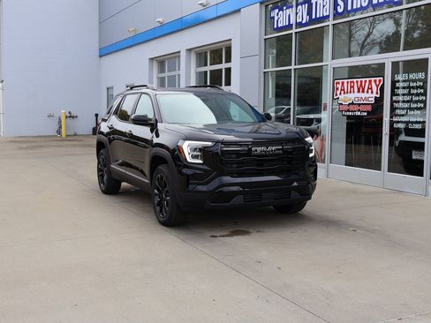 New 2026 GMC Terrain Elevation w/ Elevation Premium Package image 2