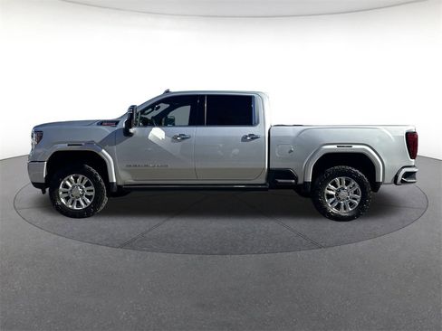Used 2023 GMC Sierra 2500 Denali w/ Denali Ultimate Package image 2