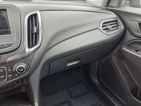 Certified 2024 Chevrolet Equinox LT image 28