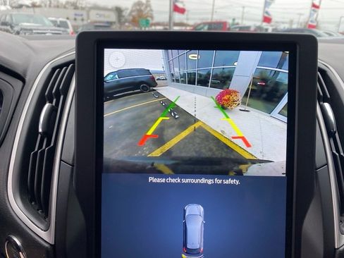 Used 2024 Ford Edge SEL w/ Convenience Package image 15