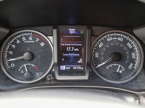 Used 2023 Toyota Tacoma TRD Sport w/ TRD Premium Sport Package image 6