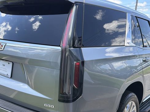 Certified 2024 Cadillac Escalade Premium Luxury AWD/4WD image 8