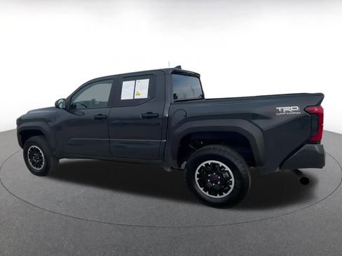 Used 2025 Toyota Tacoma TRD Off-Road image 9