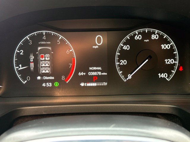 Used 2025 Honda Pilot Touring image 14