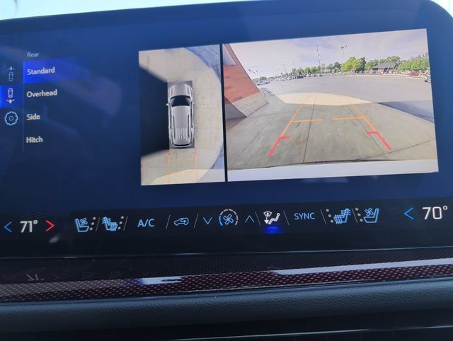 Used 2026 Chevrolet Traverse RS w/ LPO, Floor Liner Package AWD/4WD image 21