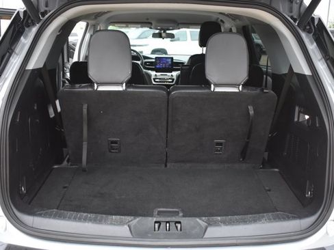 Used 2021 Ford Explorer XLT w/ Equipment Group 202A RWD image 17