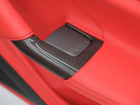 Used 2023 Ferrari F8 Tributo RWD image 38