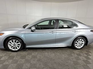 Used 2024 Toyota Camry SE FWD video 5
