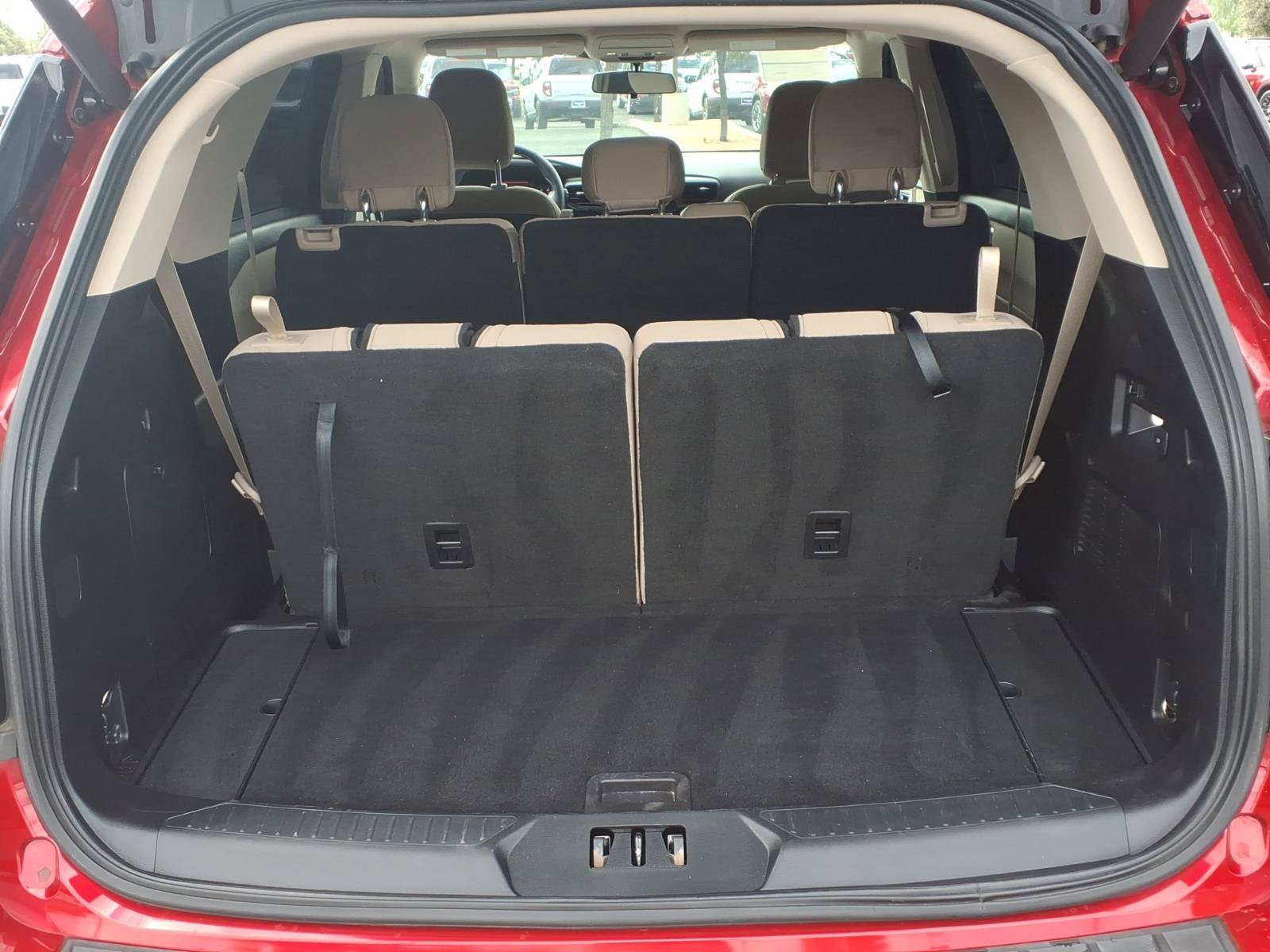 Certified 2020 Ford Explorer XLT RWD image 17
