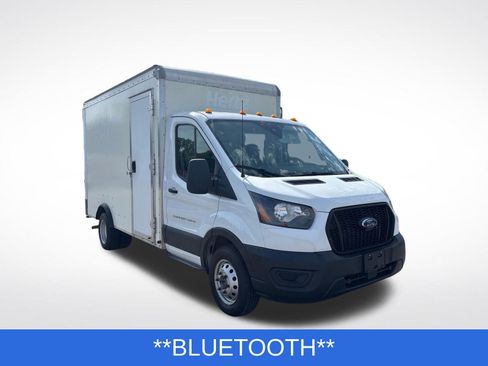 Used 2022 Ford Transit 350 DRW RWD image 4