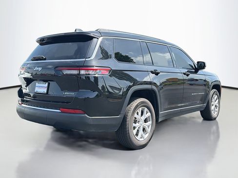 Used 2022 Jeep Grand Cherokee L Limited AWD/4WD image 2