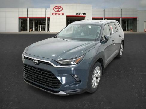 New 2026 Toyota Grand Highlander FWD image 4