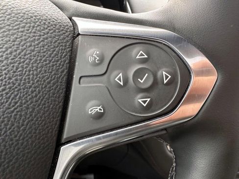 Used 2023 Chevrolet Traverse High Country AWD/4WD image 19