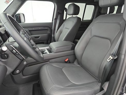 Certified 2025 Land Rover Defender 110 V8 image 14